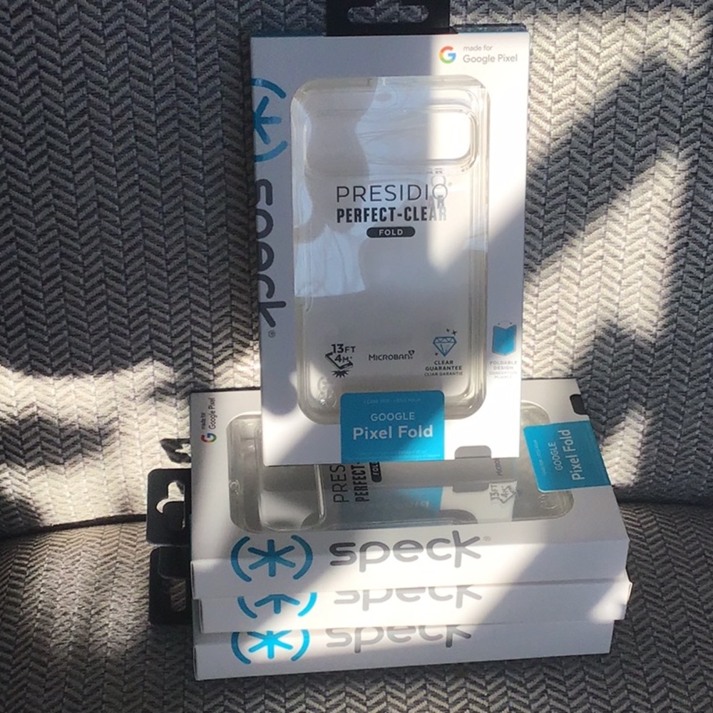 Speck Presidio Perfect-Clear Case for Google Pixel Fold